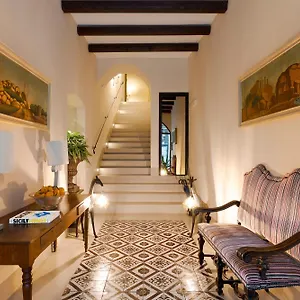Guest house Palazzo Arone Dei Baroni Di Valentino