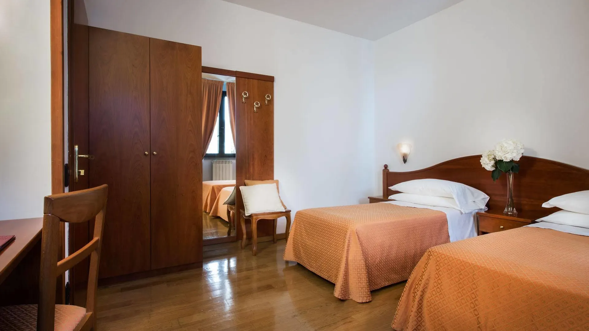 Hotel La Villetta カレンツァーノ