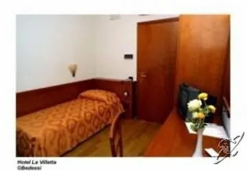 Hotel La Villetta Calenzano 3*,